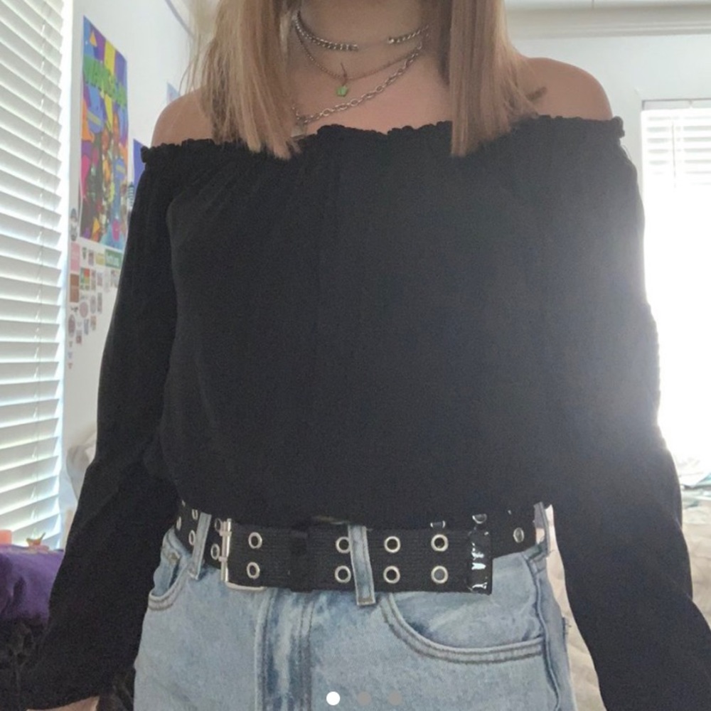 brandy melville off the shoulder top